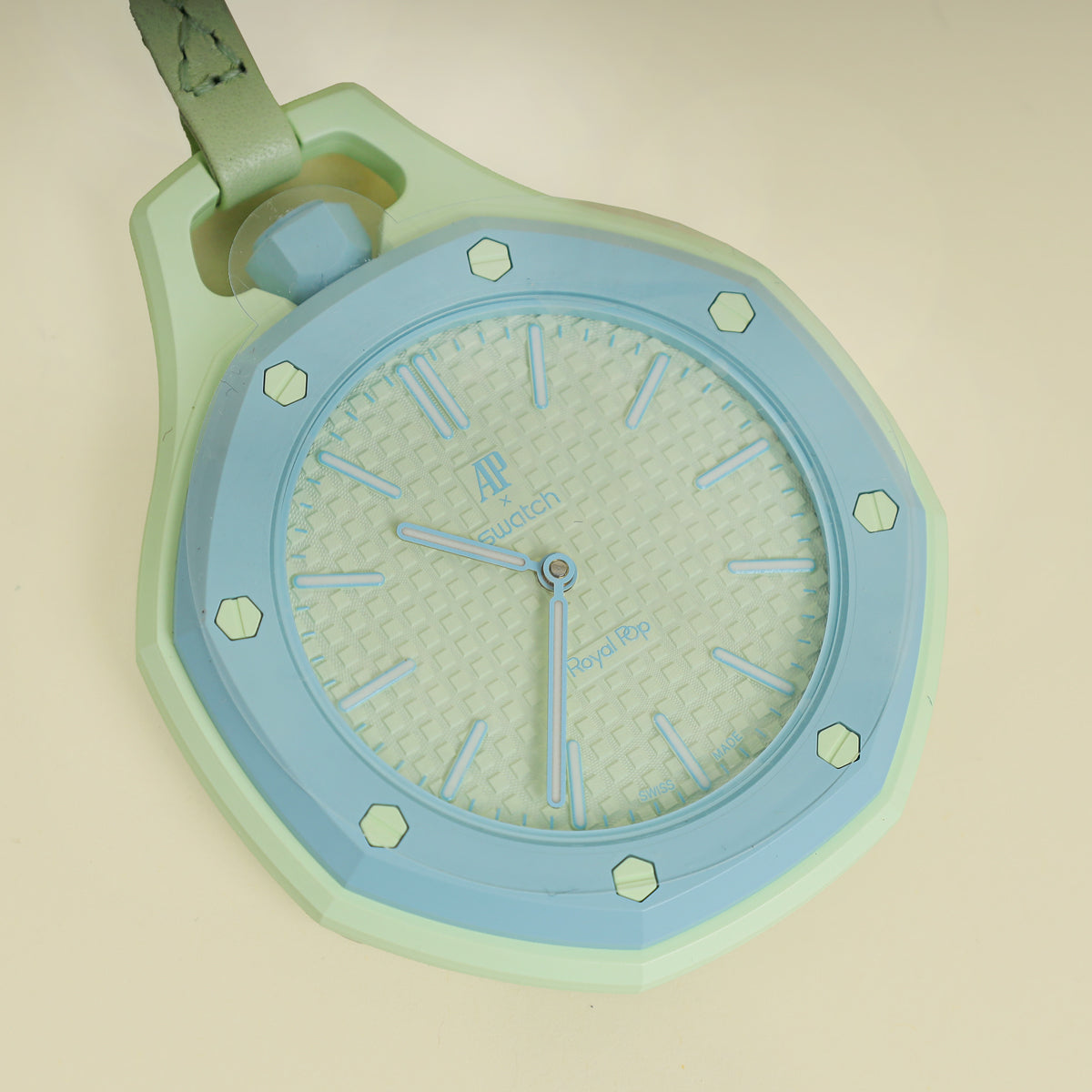 Audemars Blaue Acht Piguet x Swatch Royal Pop Pocket Movement 40mm