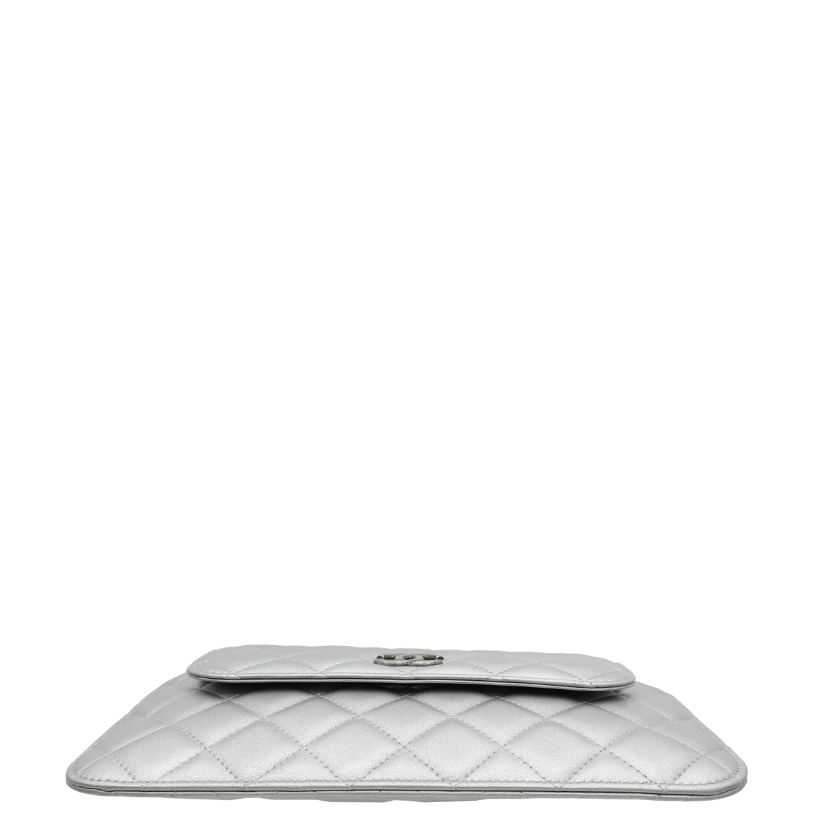 CHANEL キルティング　ポーチ　バッグ　シルバー Chanel Silver Grey CC Multi Pochette Crossbody Bag – THE CLOSET