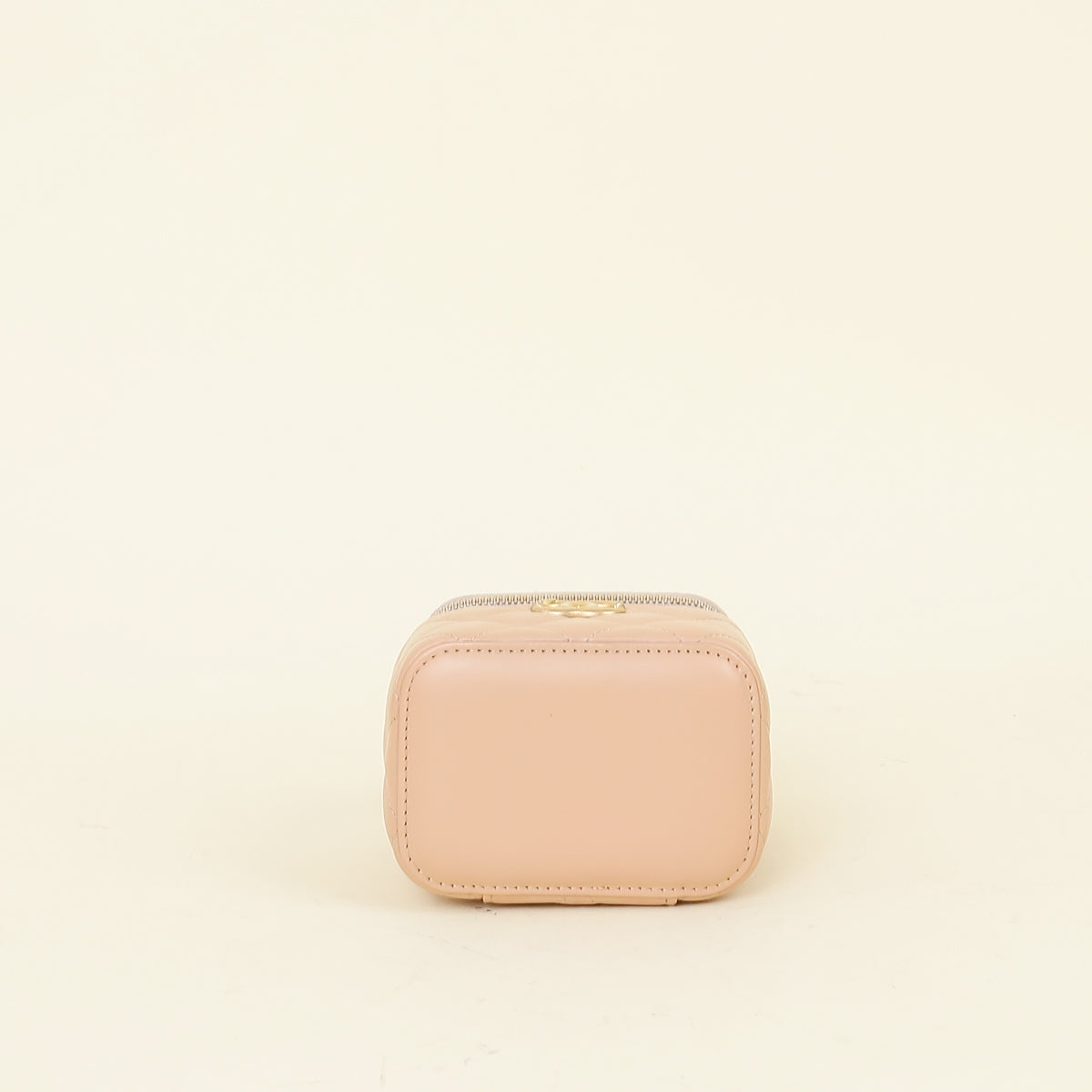 Chanel Nude Pearl Crush Vanity w/ Chain – THE CLOSET