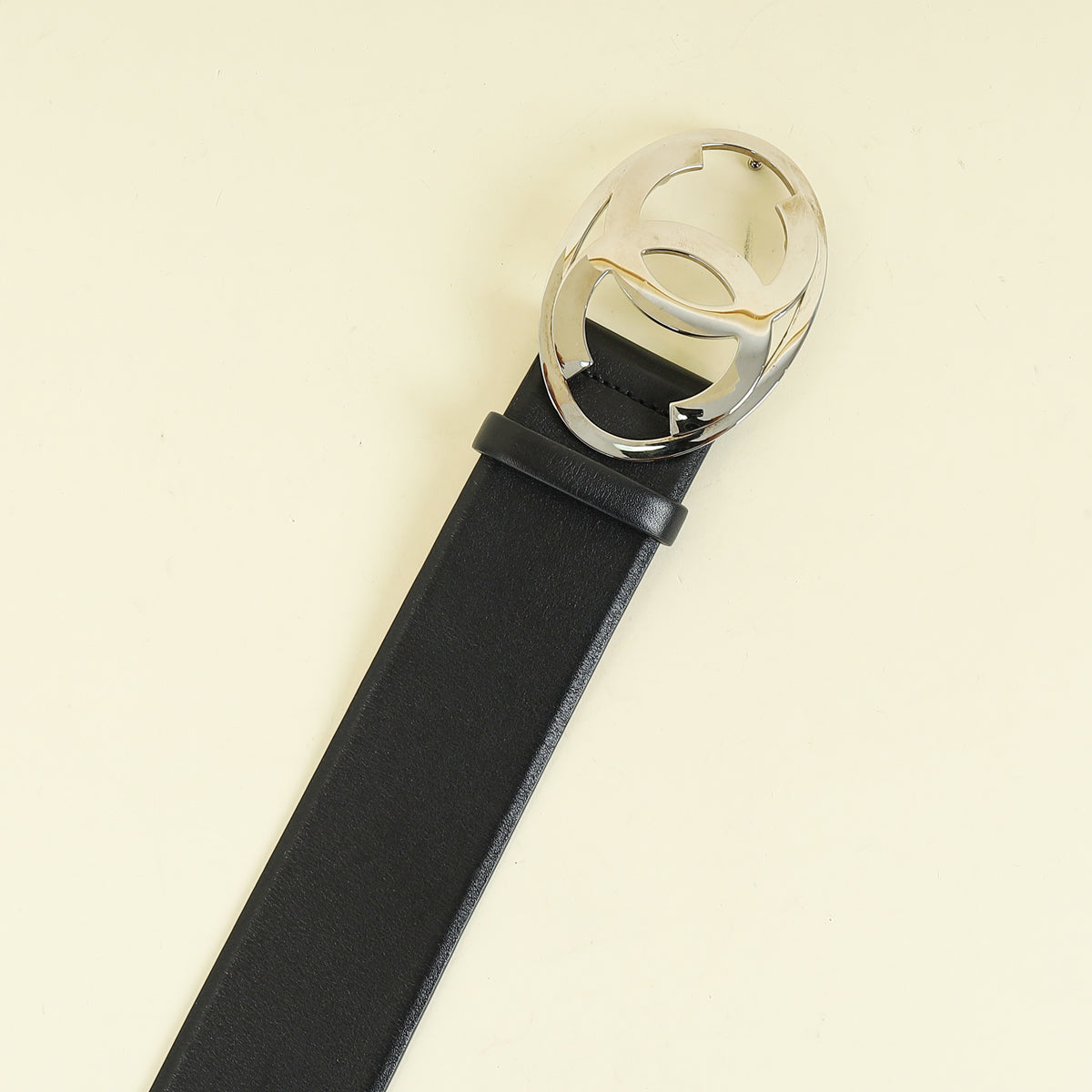 Chanel Black CC Oval Buckle Belt 32 – THE CLOSET display picture 1