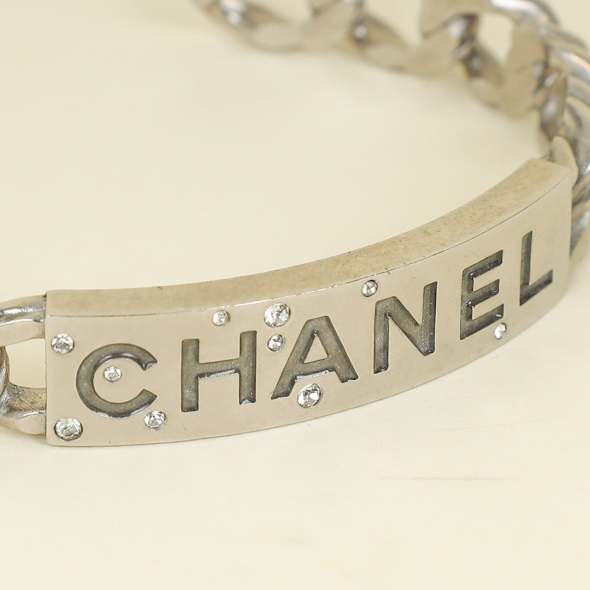 Chanel Silver CC Chain Cuff Bangle | Pre-Owned The Closet UAE