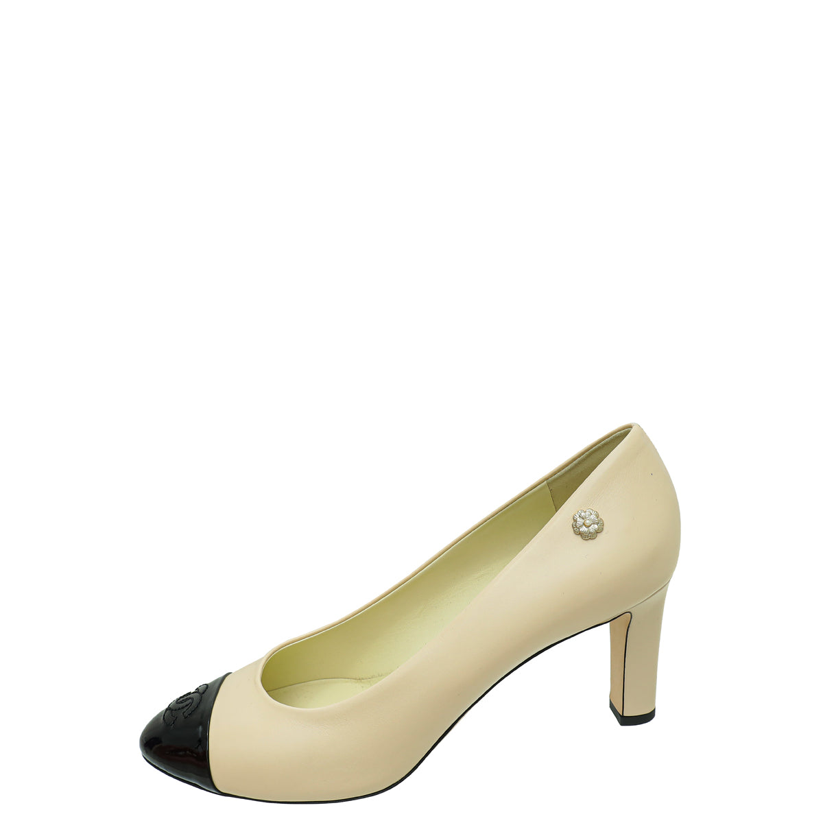 Chanel Bicolor CC Camellia Cap Toe Pump – THE CLOSET