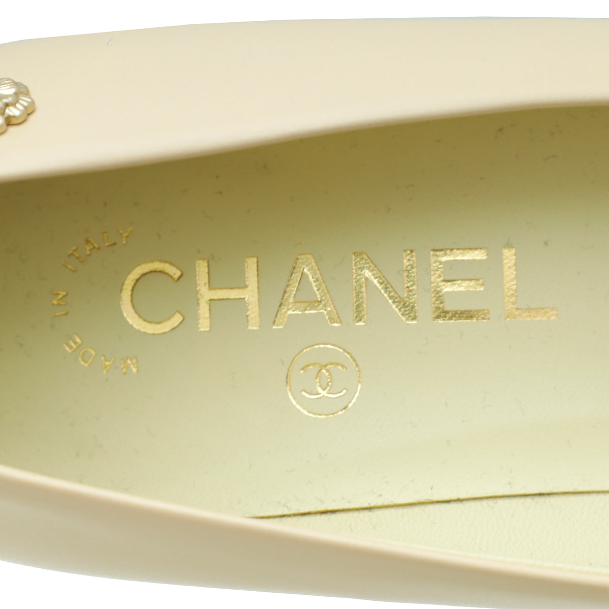 Chanel Bicolor CC Camellia Cap Toe Pump
