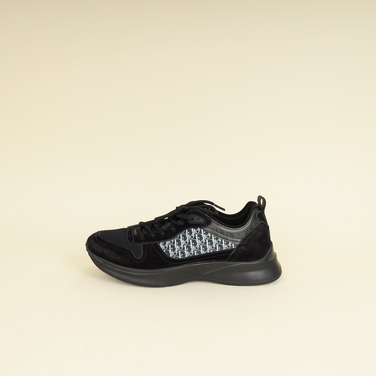 Christian Dior Black B25 Runner Sneaker 43 – THE CLOSET