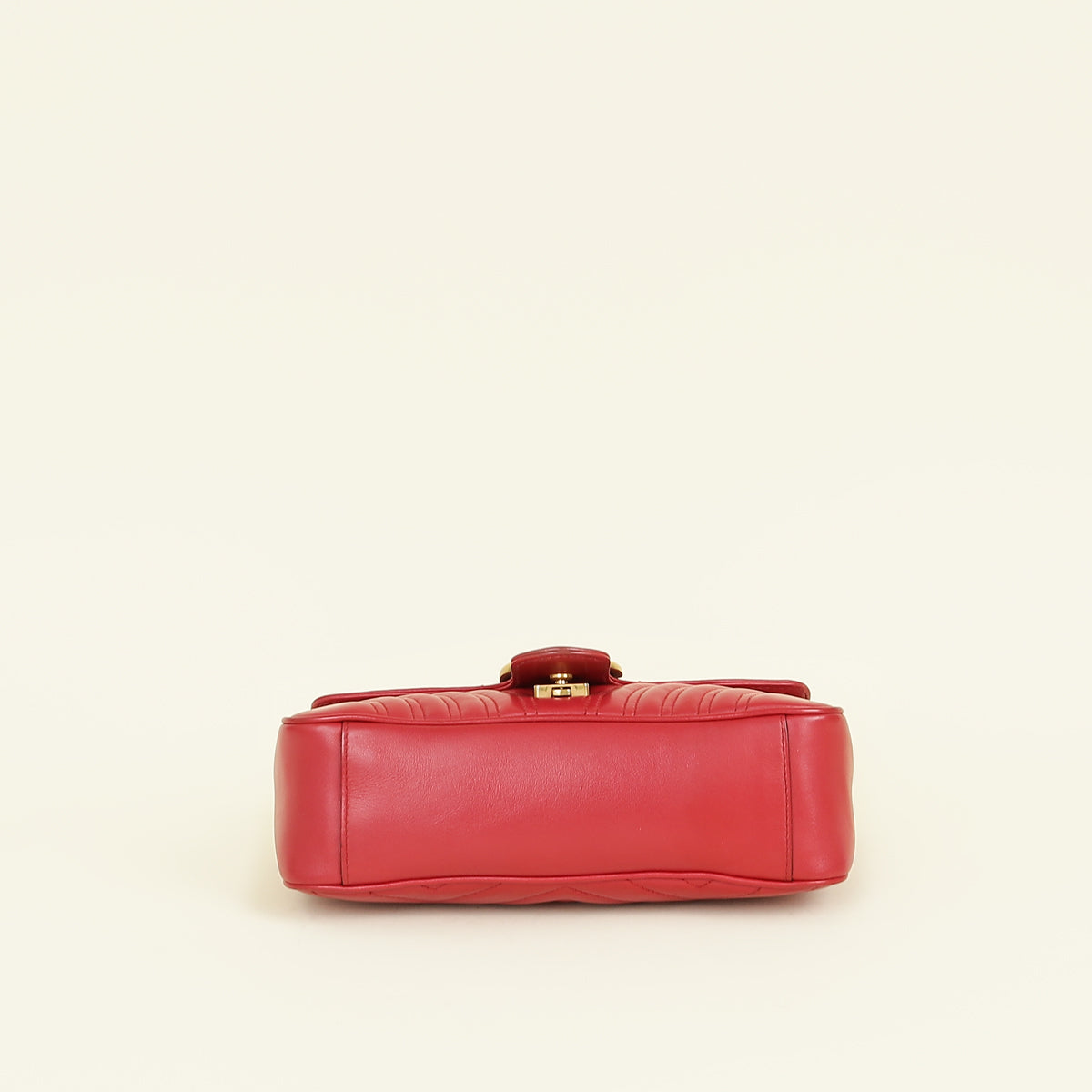 Gucci Red GG Marmont Matelasse Medium Shoulder Bag – THE CLOSET