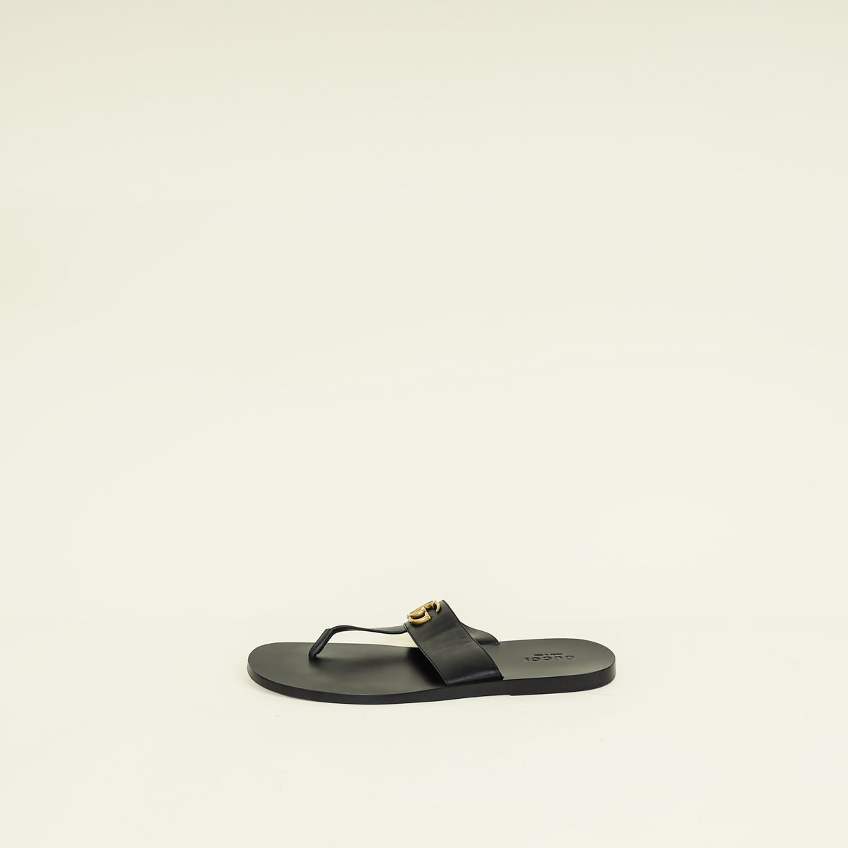 Gucci Black Leather Men\'s Thong Sandals with Gold Logo Gucci Black GG Marmont Thong Sandals 12 – THE CLOSET main image 3