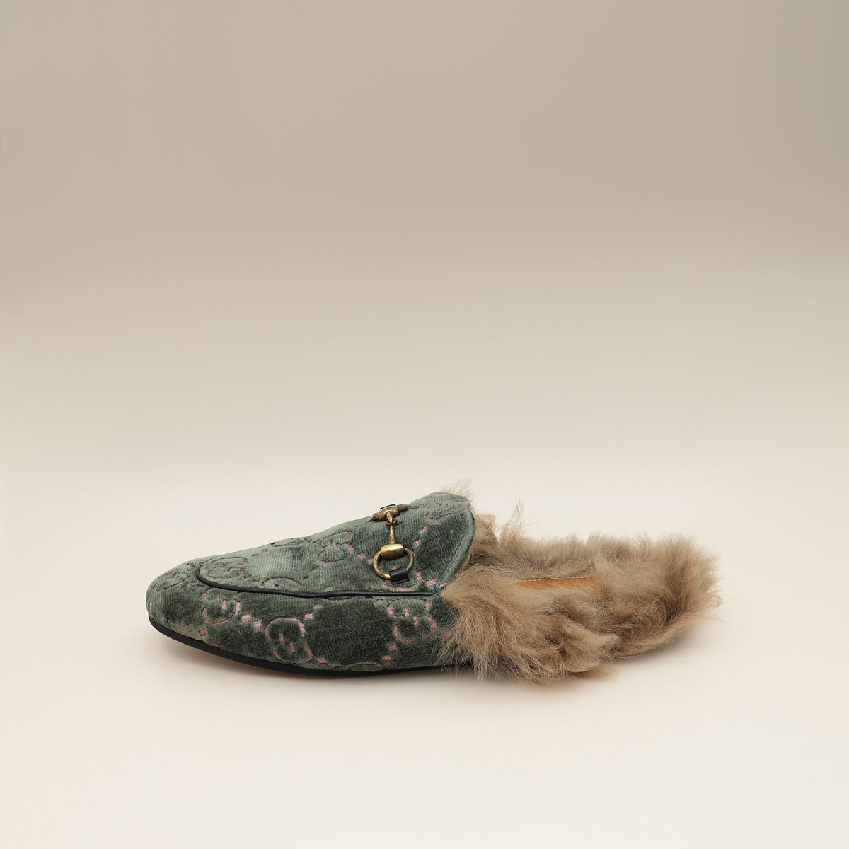 Gucci Olive GG Velvet Fur Princetown Mules 37 – THE CLOSET