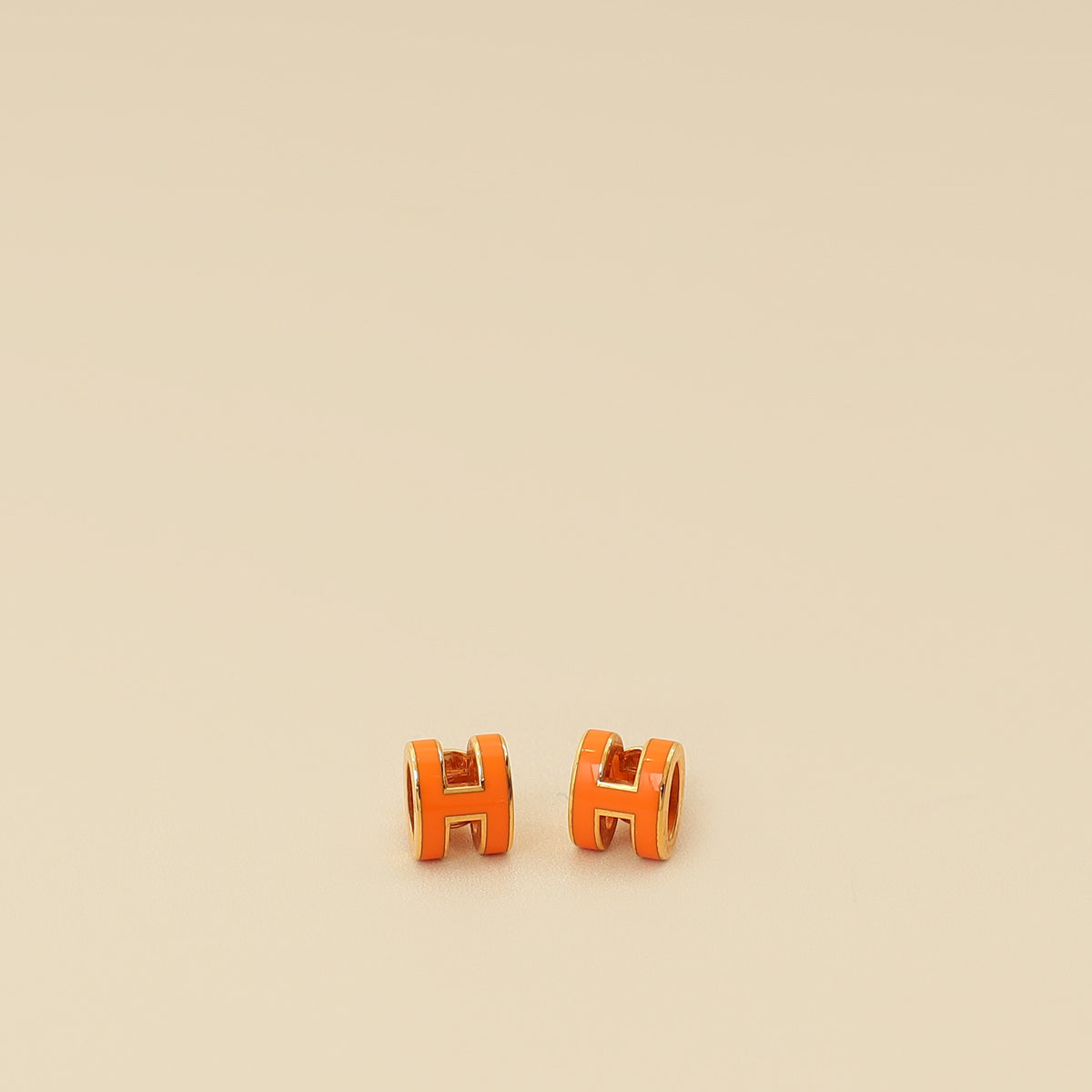 Hermes Orange Mini Pop H Earrings – THE CLOSET