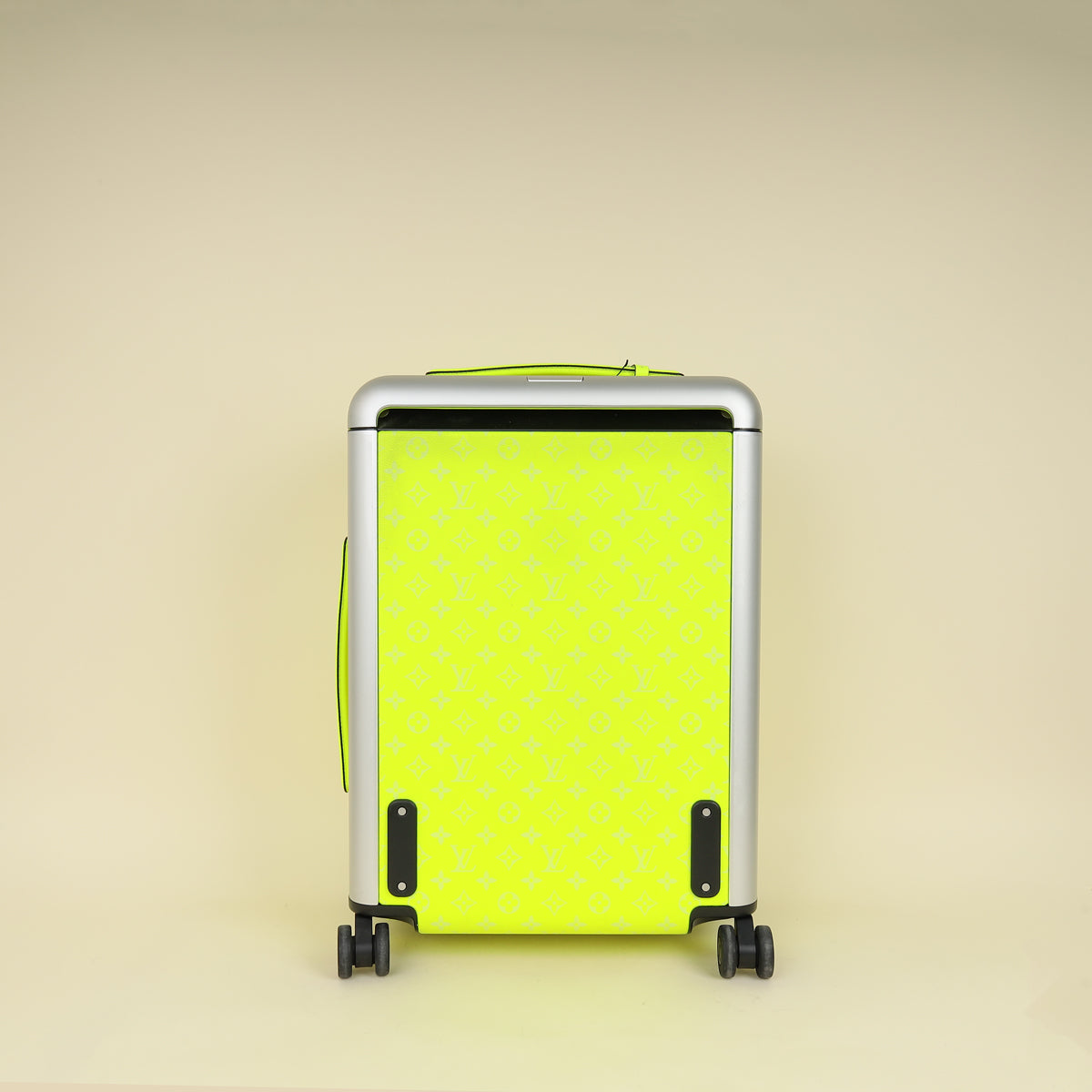 ルイ Louis Vuitton Neon Yellow Taigarama Horizon 55 – THE CLOSET