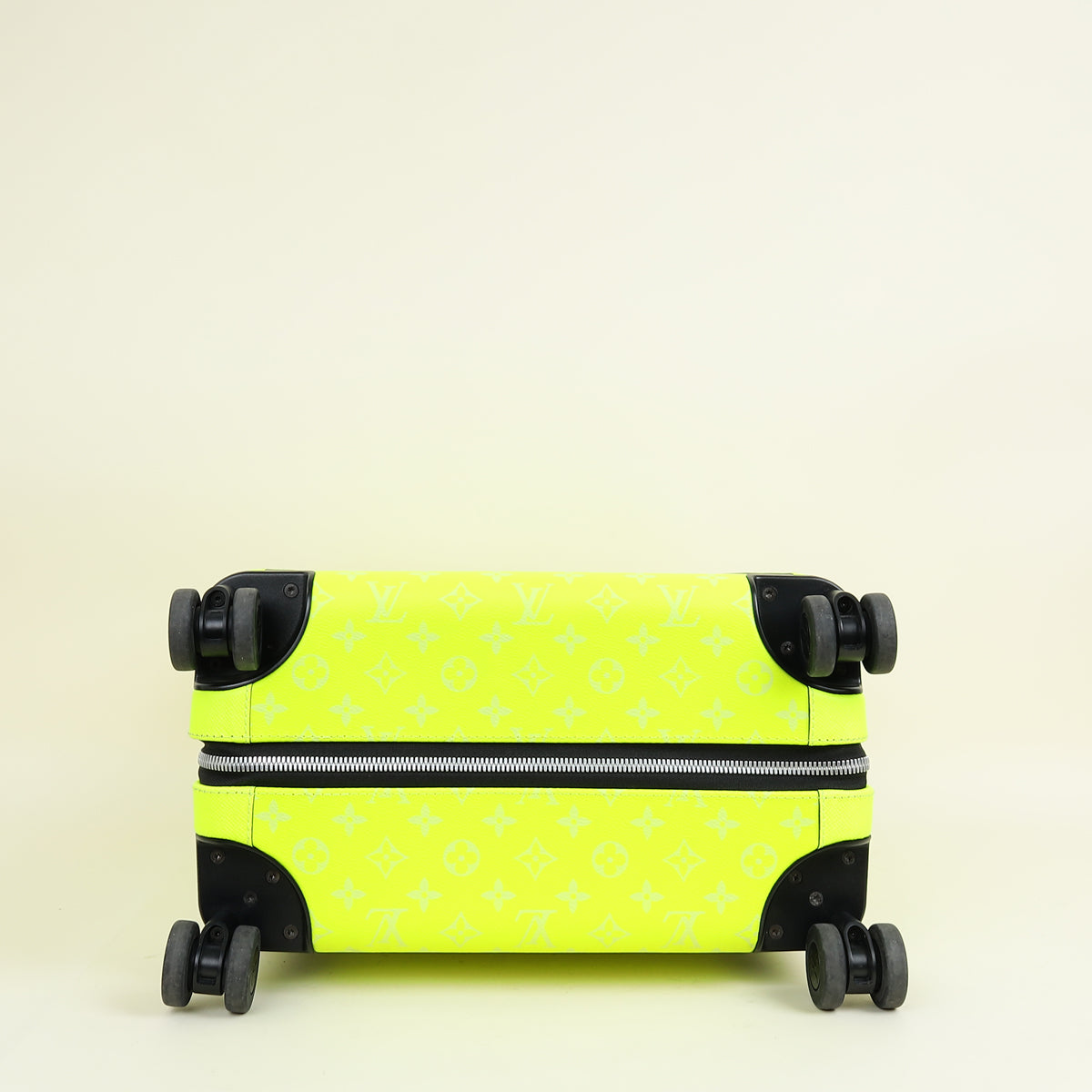 Louis Vuitton Neon Yellow Taigarama Horizon 55 Bag | Pre-Owned The