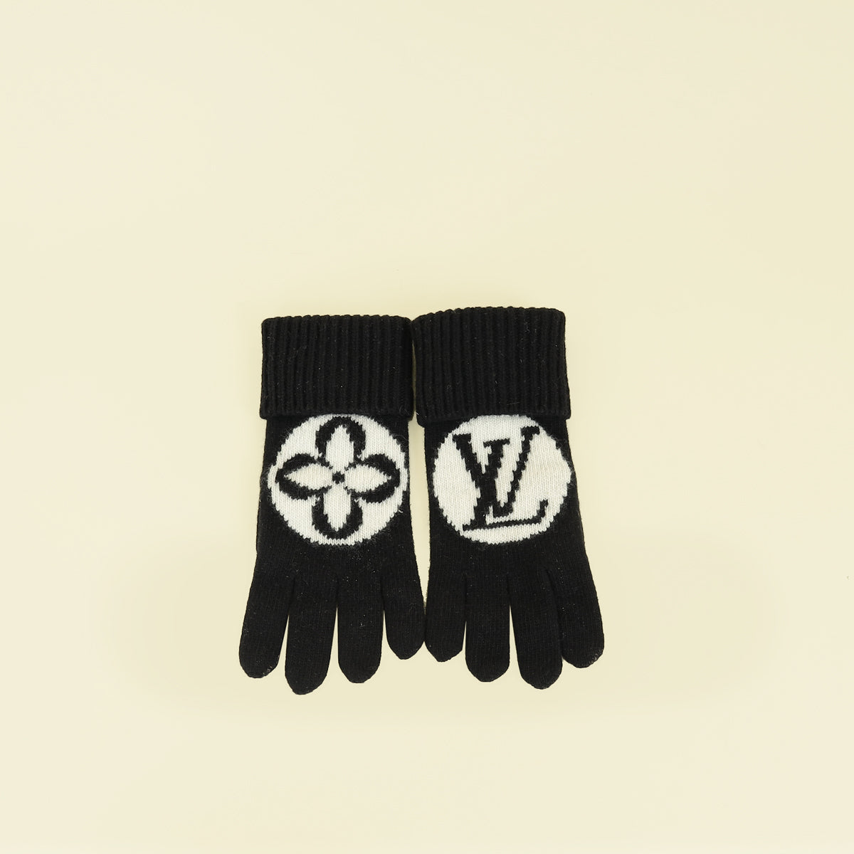 Louis Vuitton Black Medallion Glove | Pre-Owned The Closet UAE