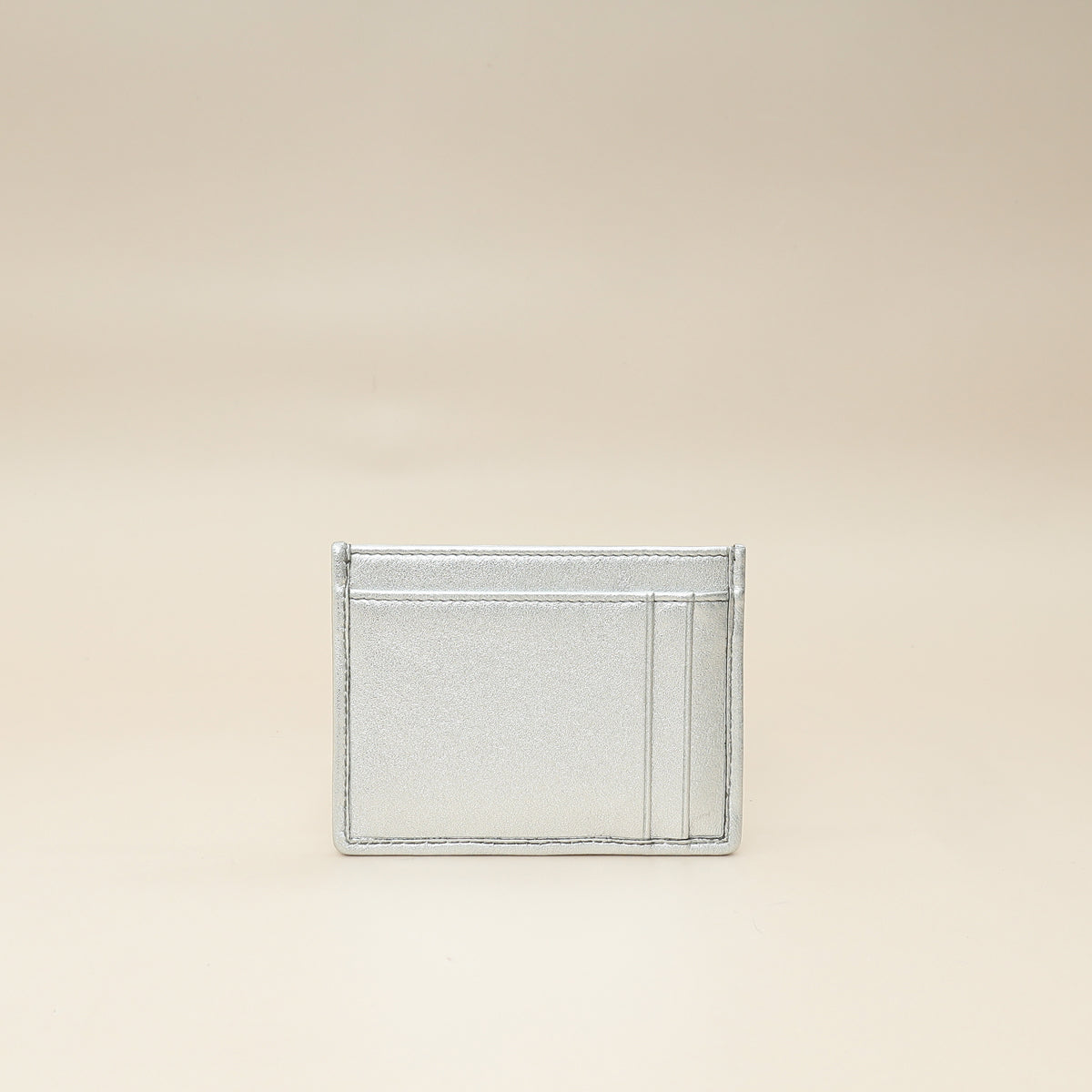 Miu Miu Metallic Silver Matelassé Nappa Card Holder – THE CLOSET