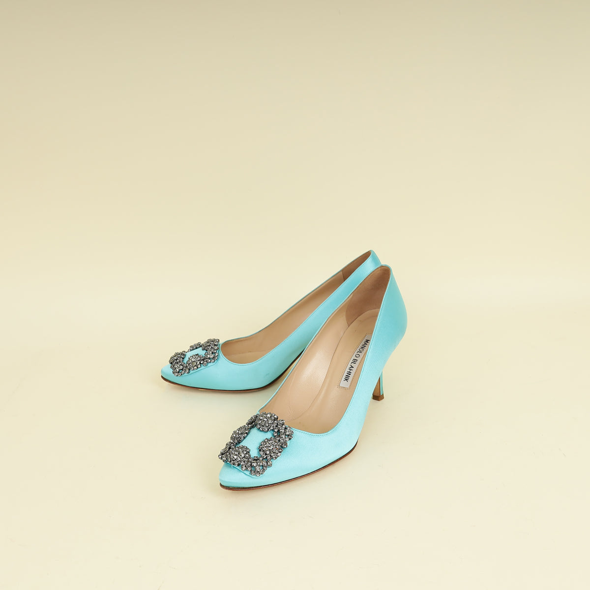 Manolo Blahnik Tiffany Hangisi Satin Pumps 36 – THE CLOSET