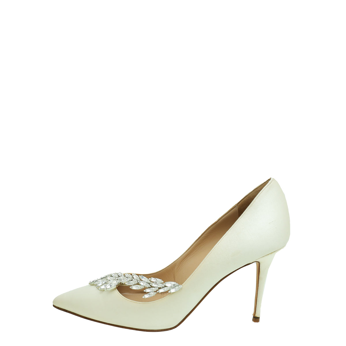 Manolo Blahnik Off White Satin Nadira Pump 38 – THE CLOSET