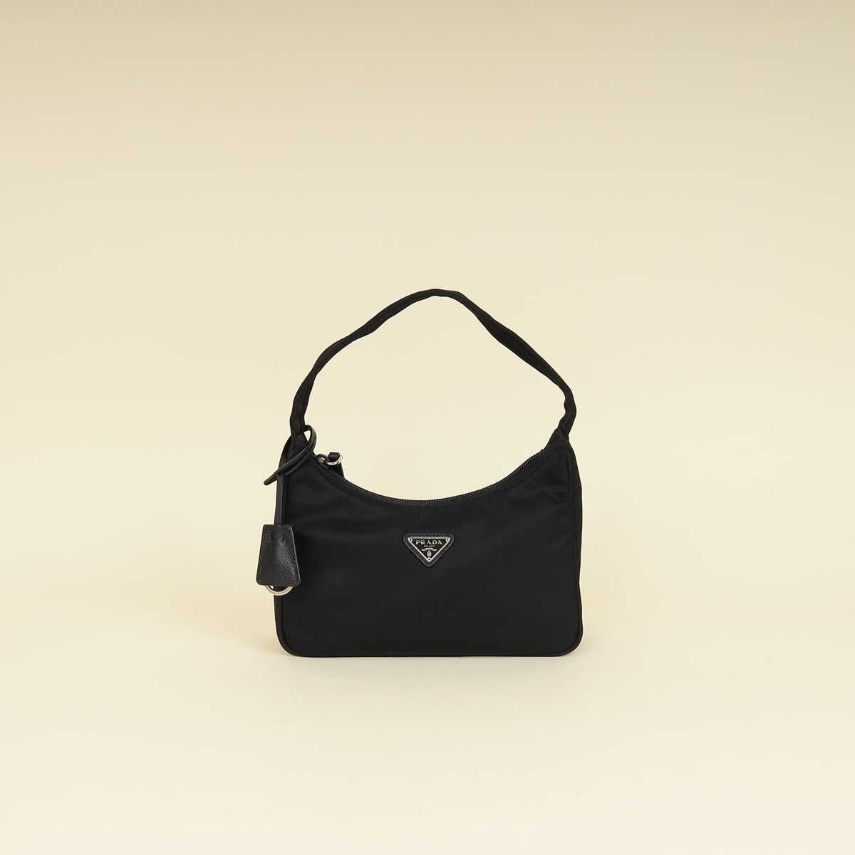 Prada Black Re-Edition 2000 Bag – THE CLOSET