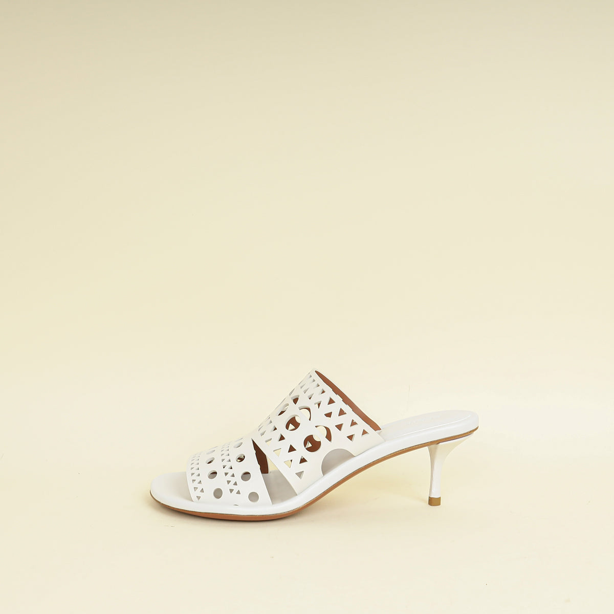 Alaïa Blanc Casse Laser Cut  Mules 39