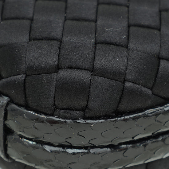 Load image into Gallery viewer, Bottega Veneta Black Knot Intrecciato Silk Chain Clutch Bag
