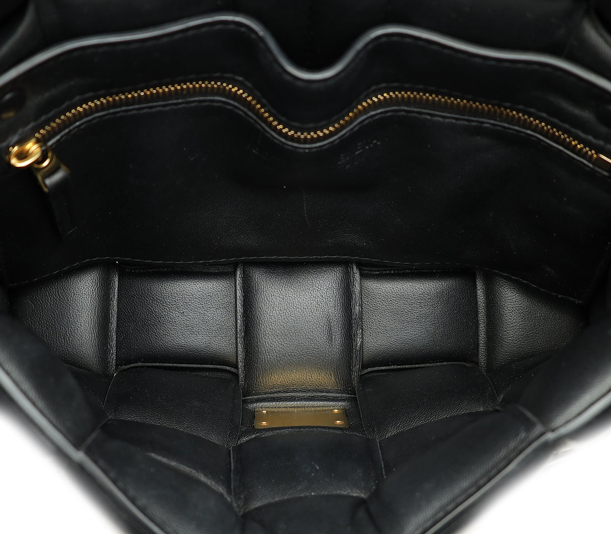 Bottega Veneta Black Maxi Intrecciato Padded Cassette Classic Bag
