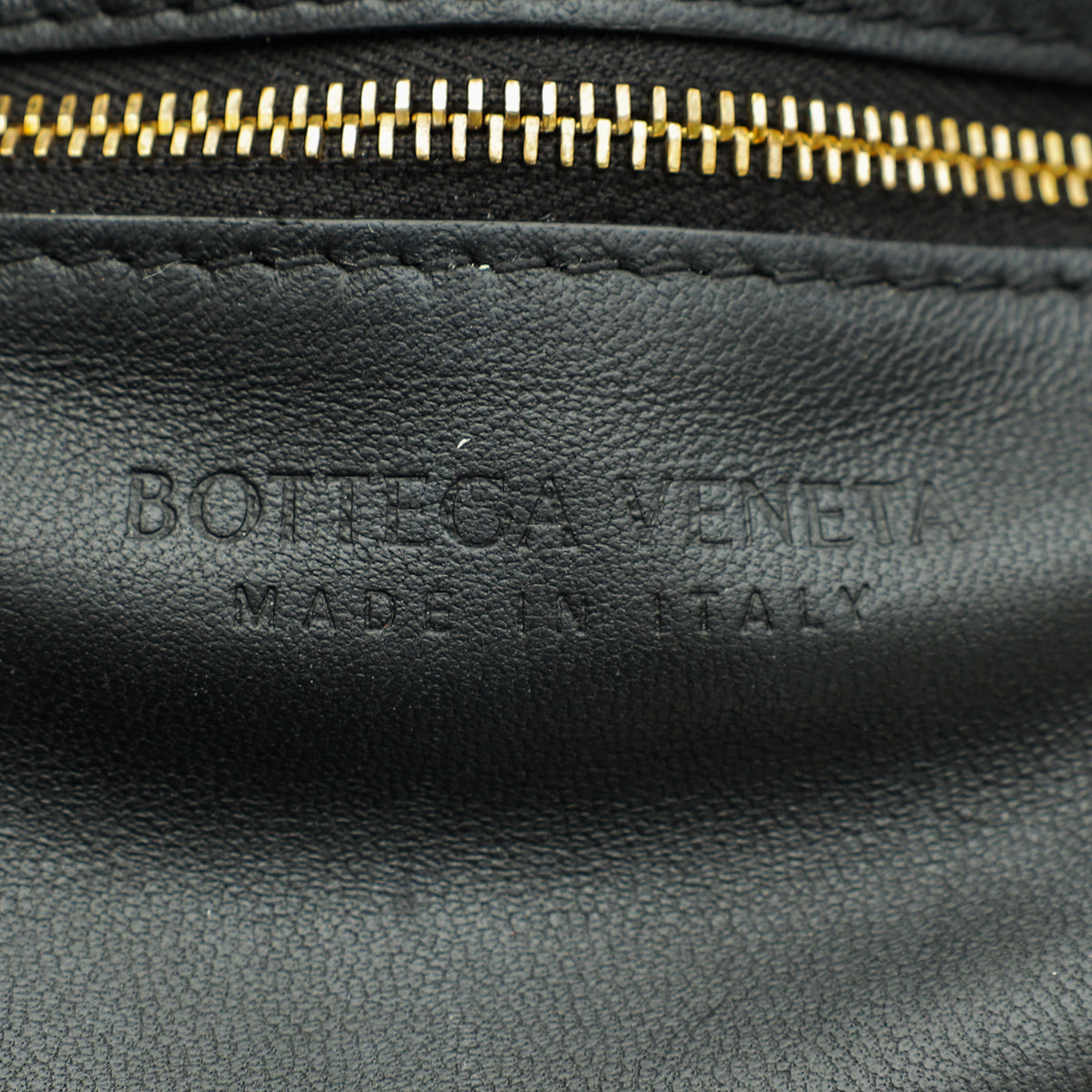 Bottega Veneta Black Maxi Intrecciato Padded Cassette Classic Bag