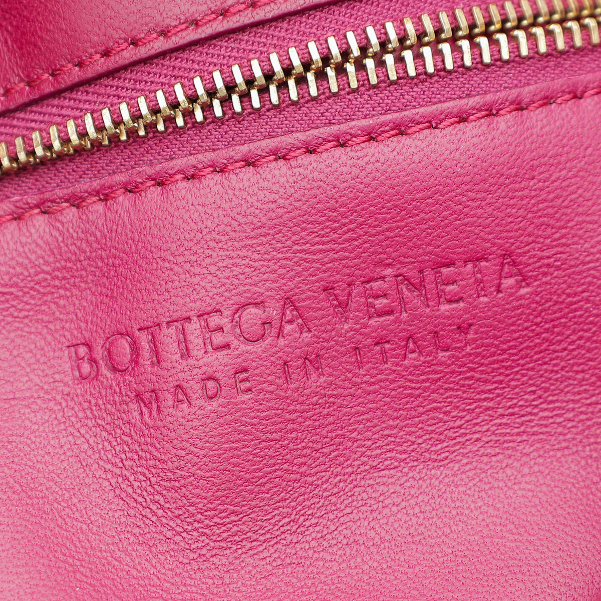 Bottega Veneta Magenta Maxi Intrecciato Padded Cassette Classic Bag