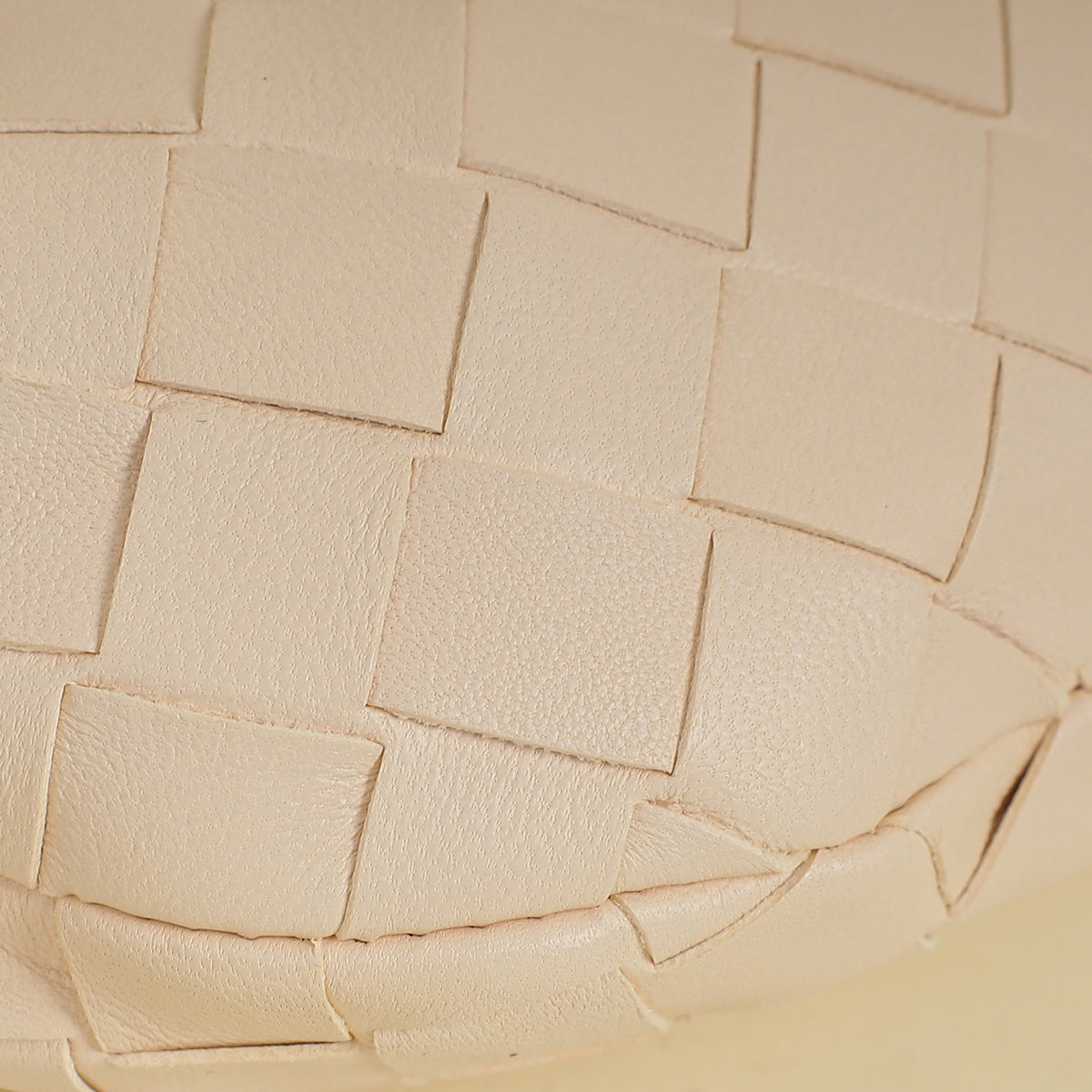 Bottega Veneta Macaroon Intrecciato Candy Jodie Bag