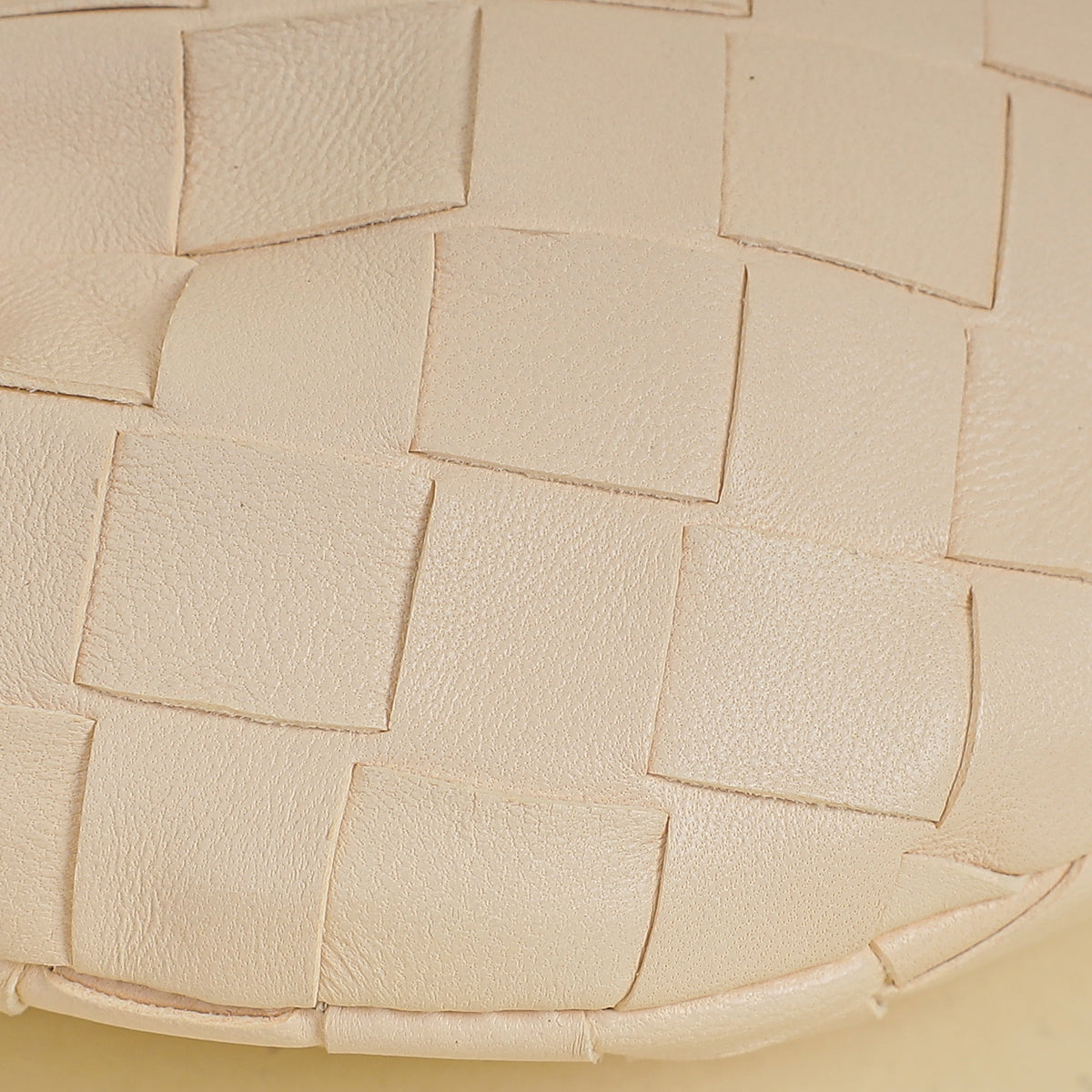 Bottega Veneta Macaroon Intrecciato Candy Jodie Bag