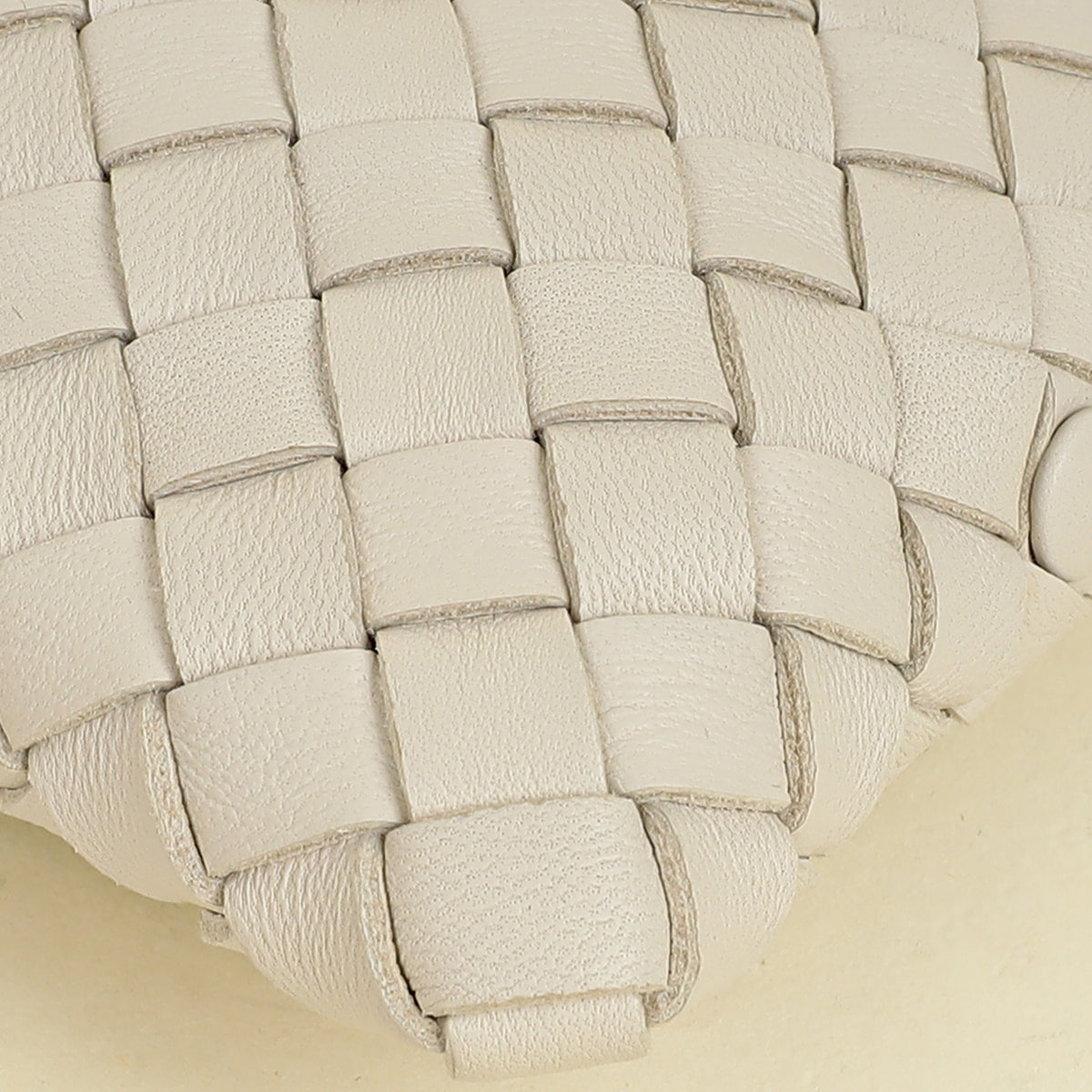 Bottega Veneta Ivory Intrecciato Zipped Pouch on Strap