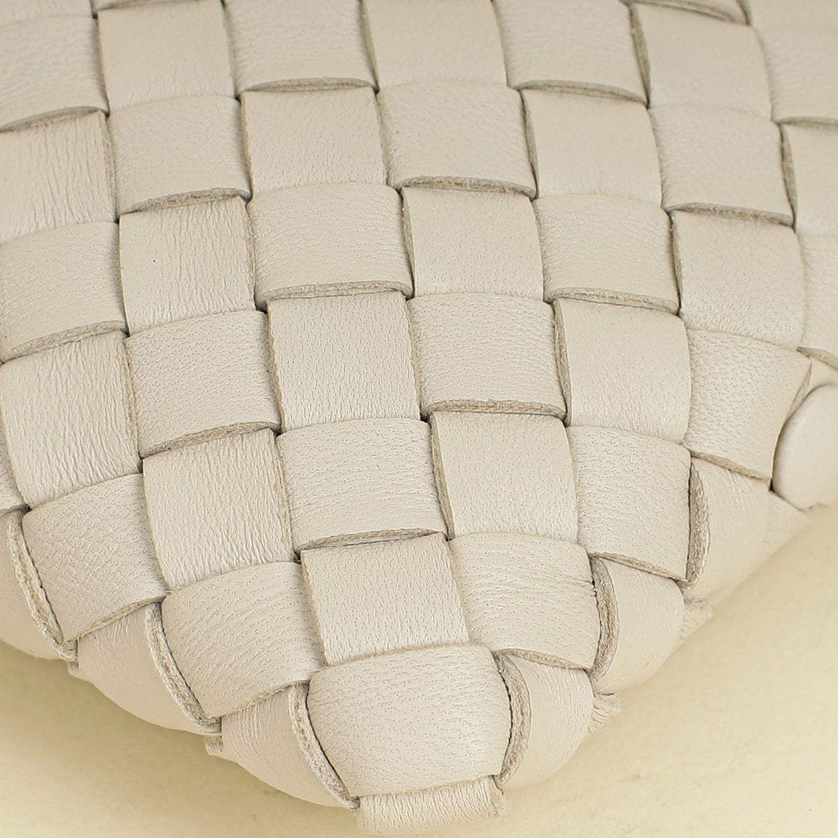 Bottega Veneta Ivory Intrecciato Zipped Pouch on Strap