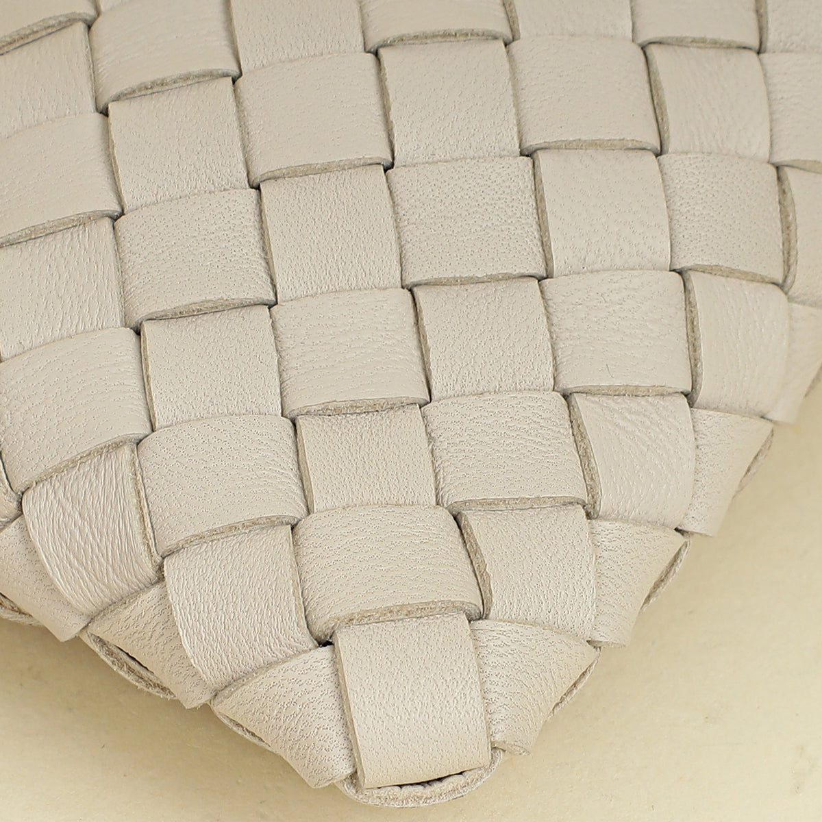 Bottega Veneta Ivory Intrecciato Zipped Pouch on Strap