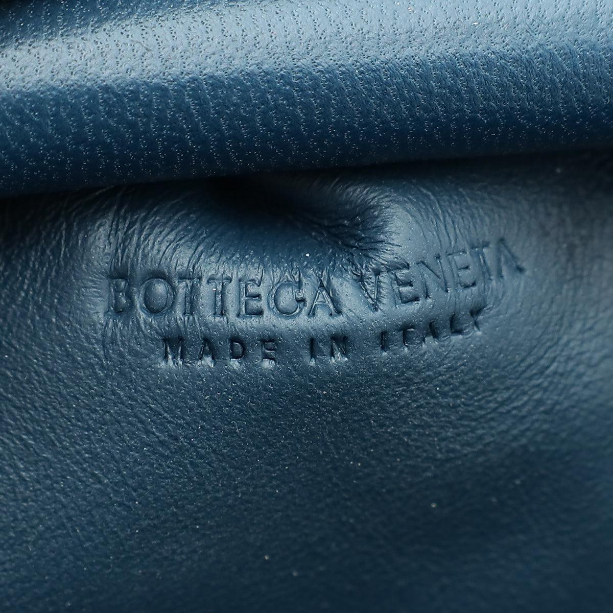 Bottega Veneta Deep Blue Intrecciato Nappa Mini Pouch Bag – THE CLOSET