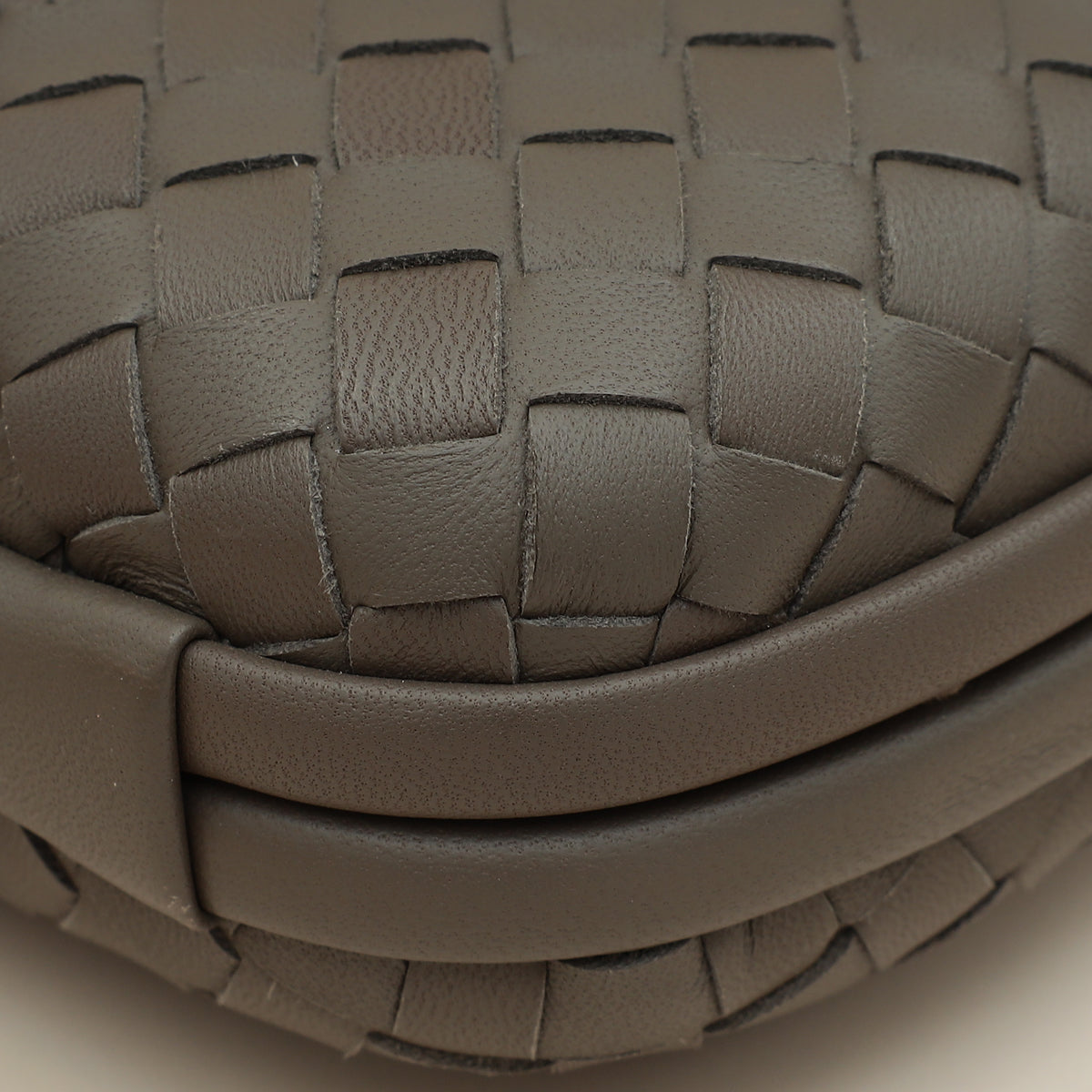 Bottega Veneta Greige Knot Intrecciato Chain Clutch Bag