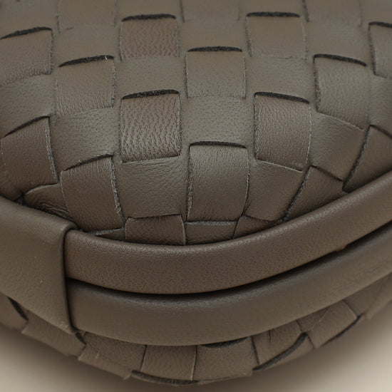 Load image into Gallery viewer, Bottega Veneta Greige Knot Intrecciato Chain Clutch Bag

