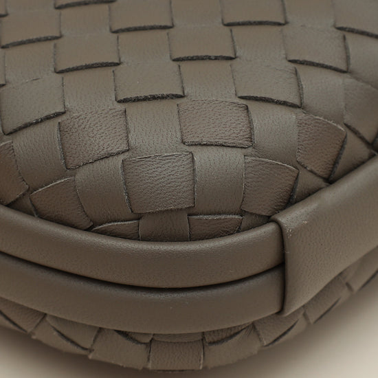 Load image into Gallery viewer, Bottega Veneta Greige Knot Intrecciato Chain Clutch Bag

