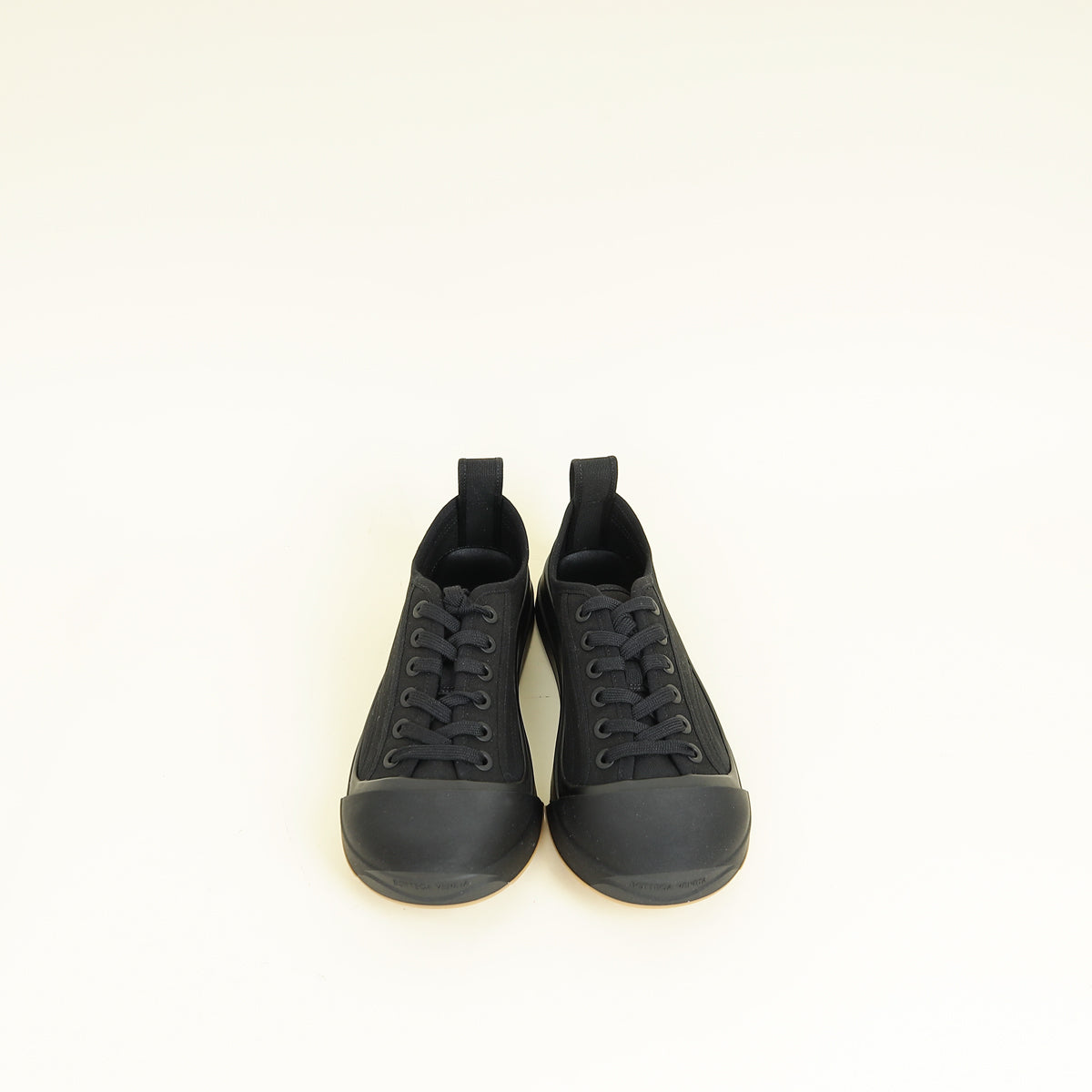 Bottega Veneta Black Vulcan Low-Top Sneakers 41