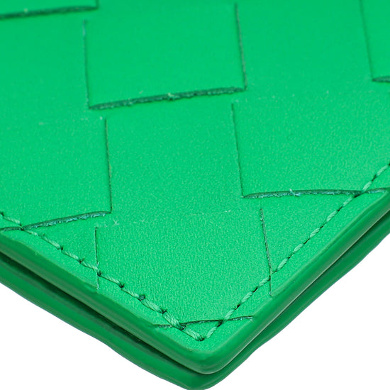Load image into Gallery viewer, Bottega Veneta Parakeet Intrecciato Passport Holder
