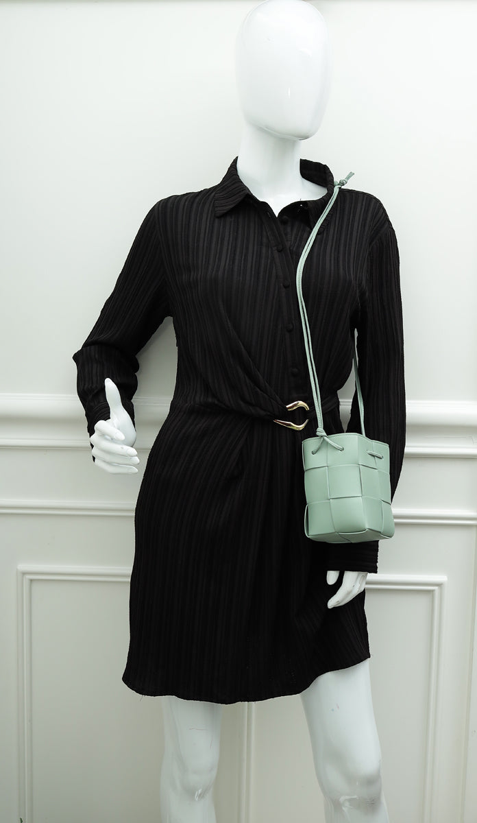 Bottega Veneta New Sauge Mini Cassette Bucket Bag – THE CLOSET