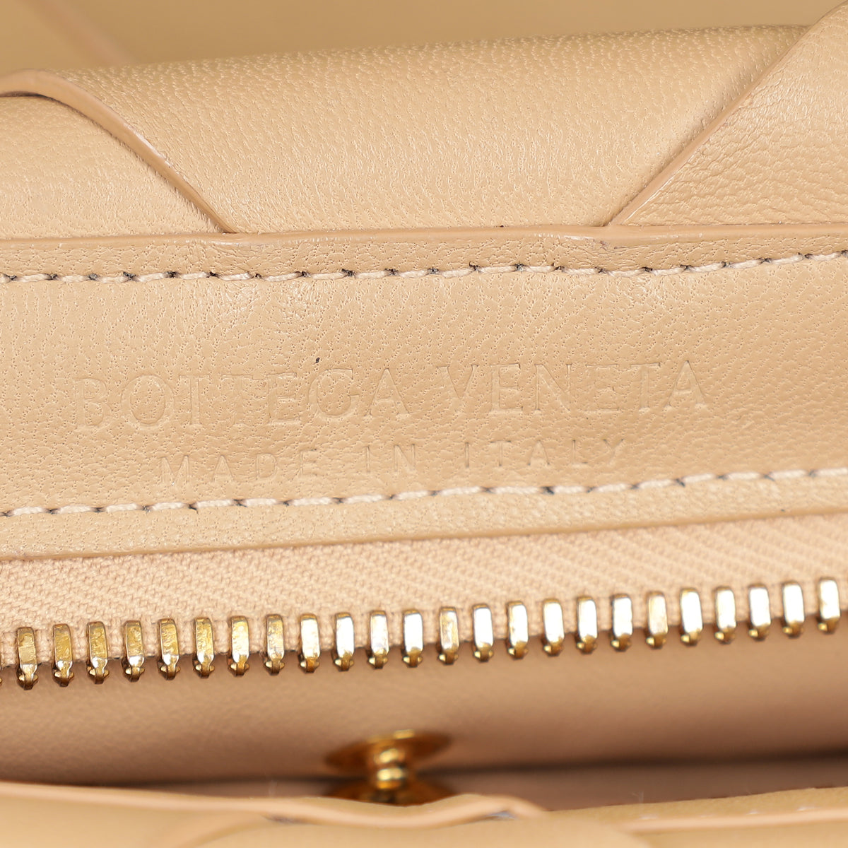 Bottega Veneta Nude Intrecciato Nappa Zip Pouch