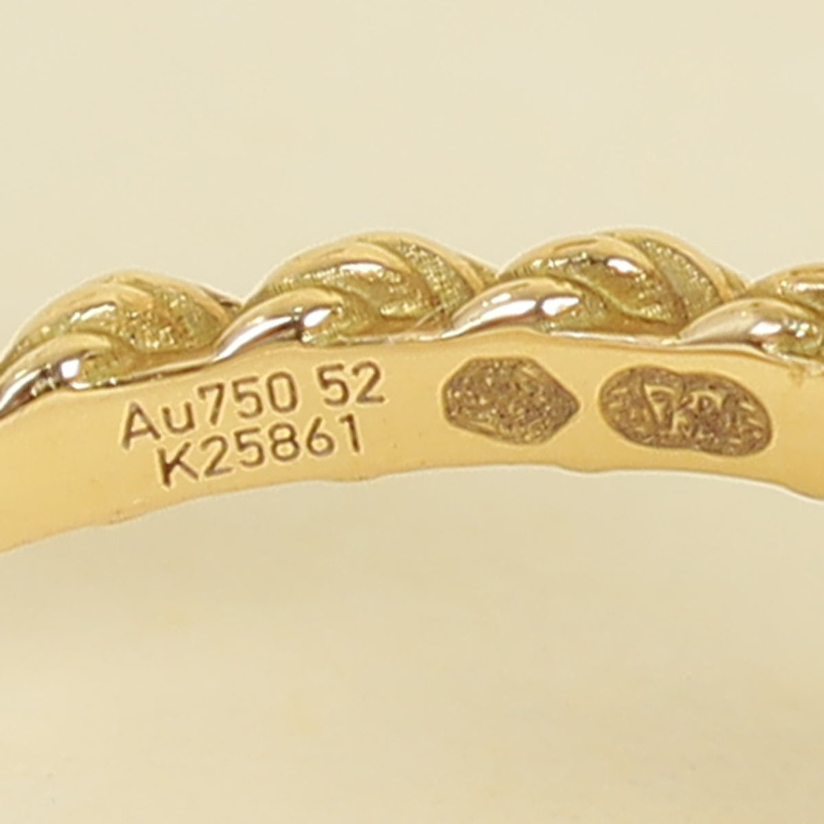 Boucheron 18K Yellow Gold MOP Serpent Boheme Ring S Motif 52