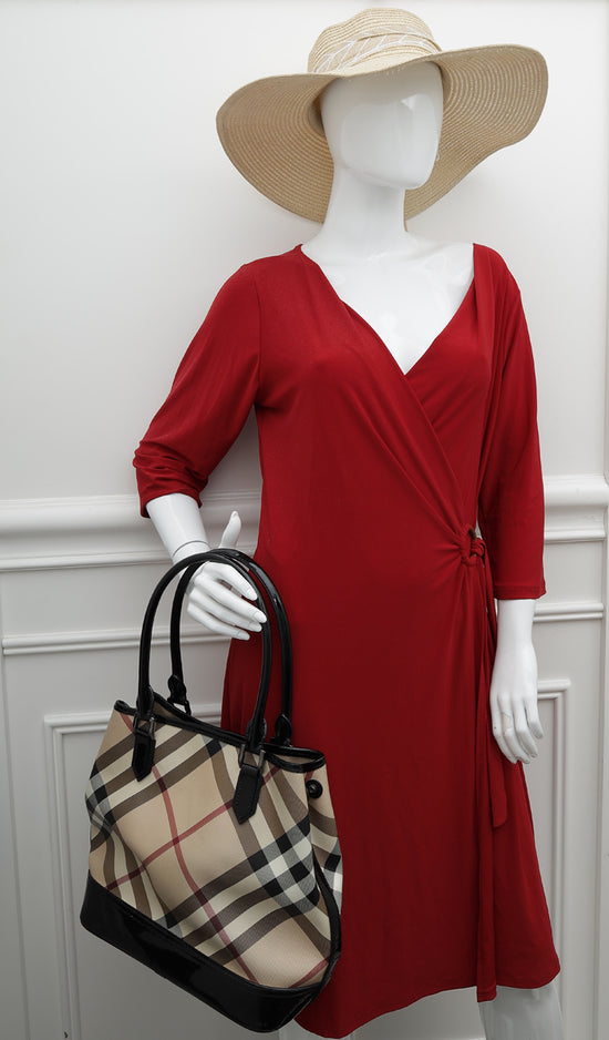 Burberry black nova check handbag Clearance