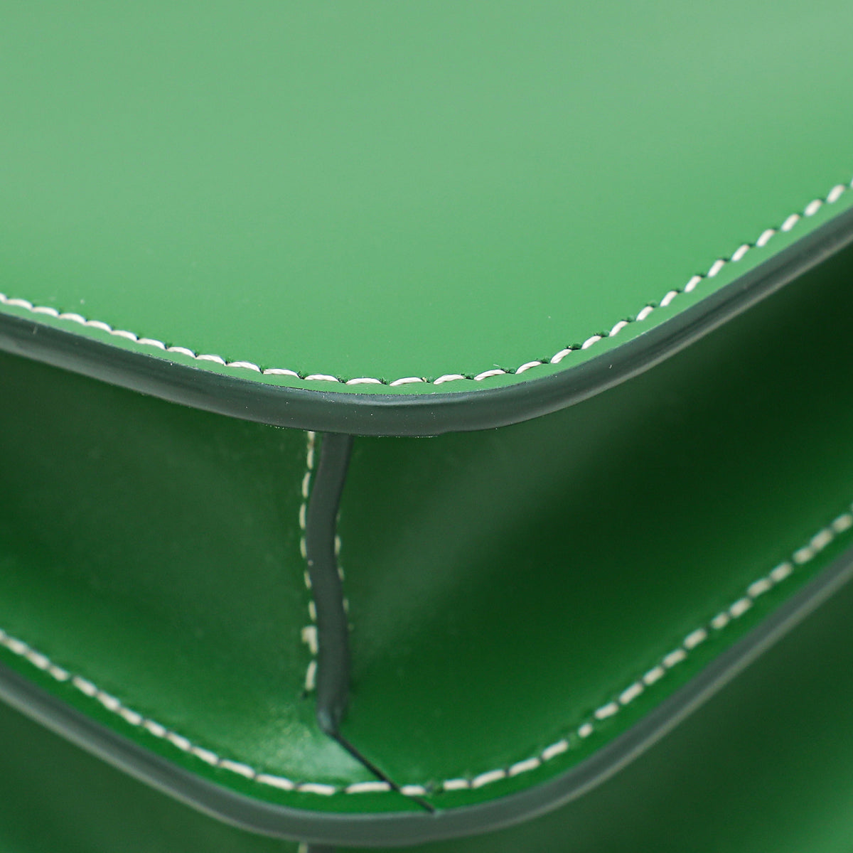 Burberry Ivy Green TB Flap Small Bag – THE CLOSET