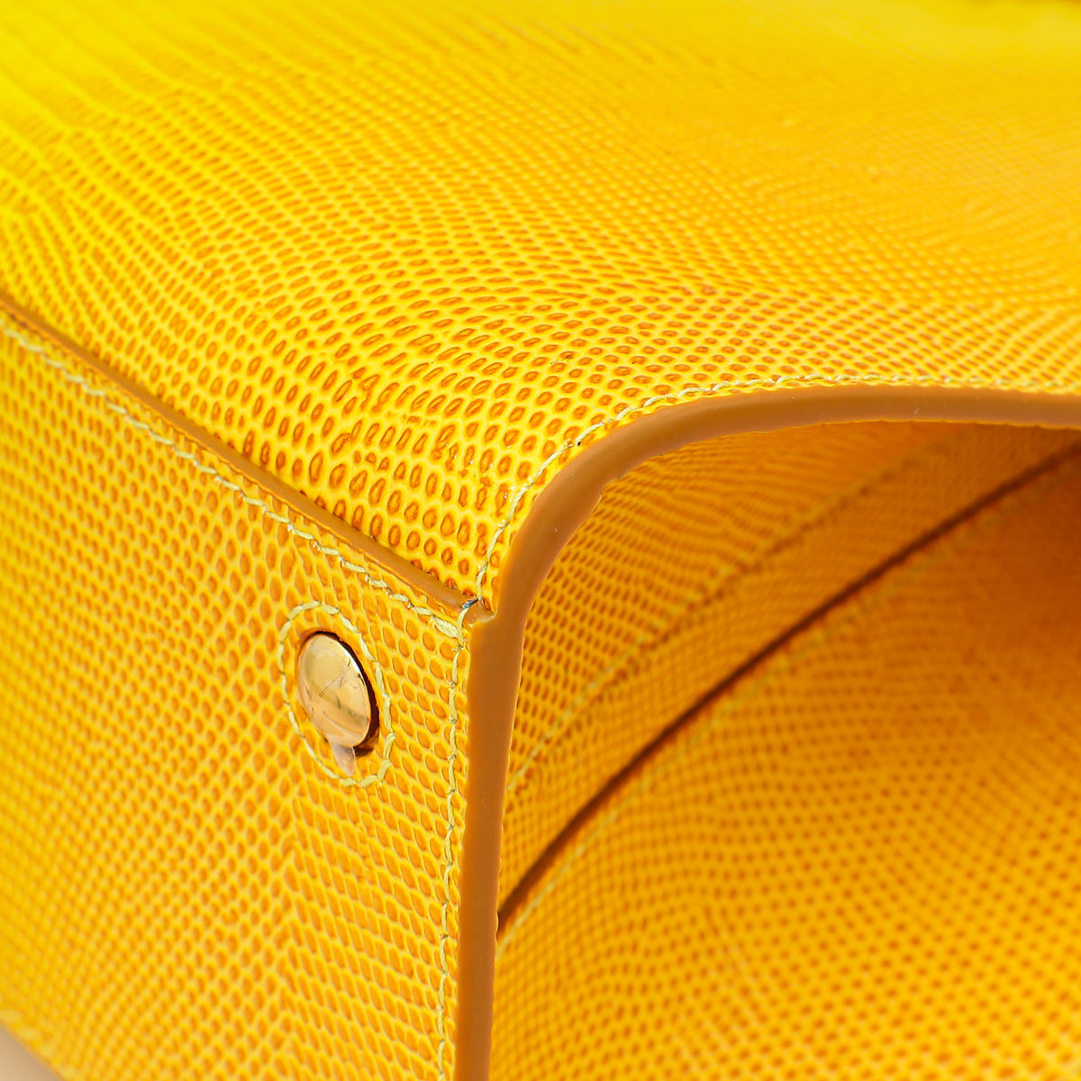 Burberry Marigold Lizard Embossed Frances Top Handle Bag – THE CLOSET