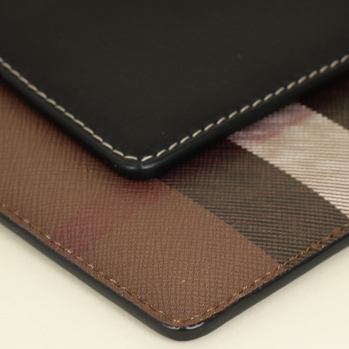 Burberry Bicolor Sandon Multi Pouch-Burberry-THE CLOSET