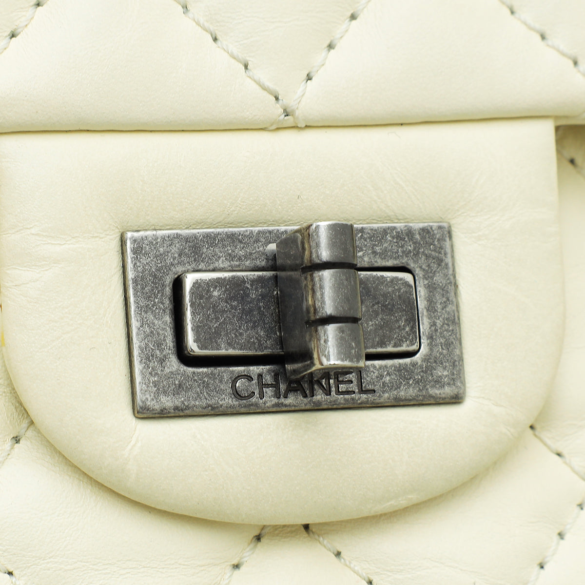 Chanel Cream 2.55 Reissue Double Flap 225 Bag