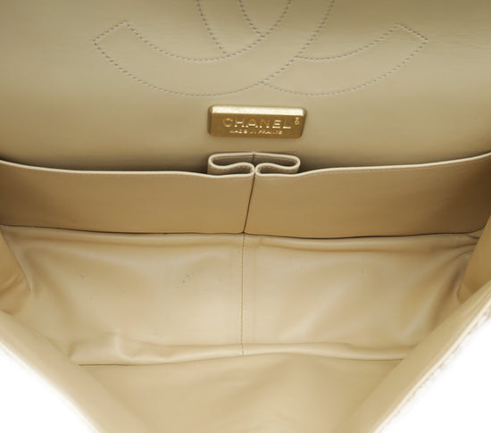 Load image into Gallery viewer, Chanel Beige Fine 2.55 Reissue 228 Flap Bag
