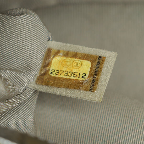 Load image into Gallery viewer, Chanel Bicolor Le Boy Cracked Medium Bag
