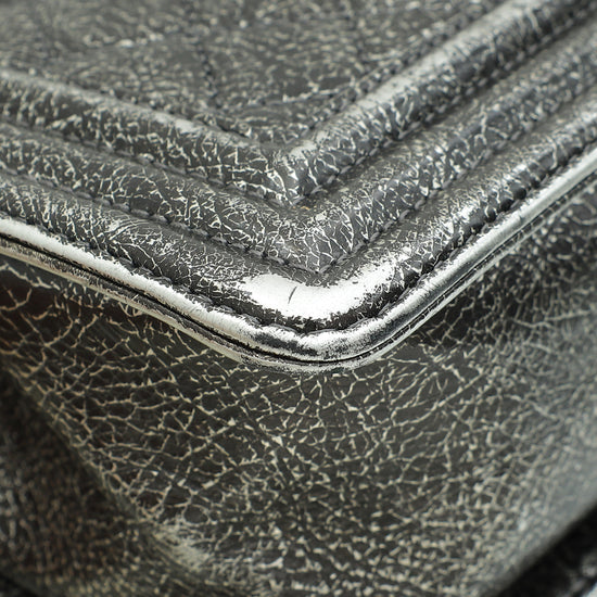 Load image into Gallery viewer, Chanel Bicolor Le Boy Cracked Medium Bag
