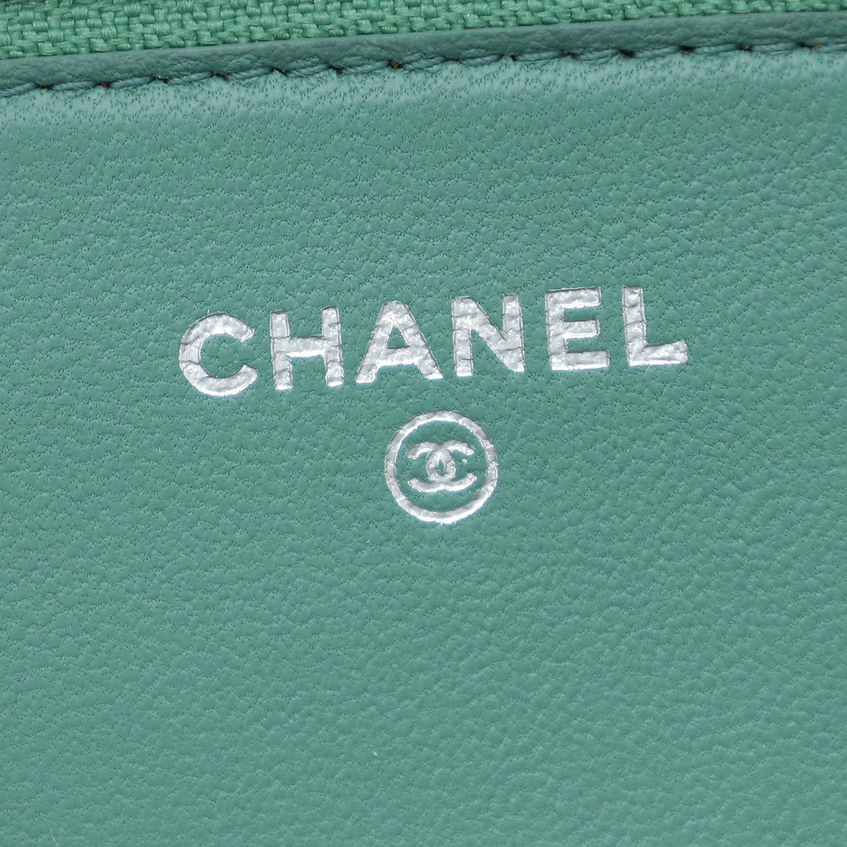 Chanel Green CC Classic Wallet On Chain