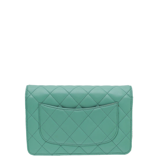 Chanel Green CC Classic Wallet On Chain