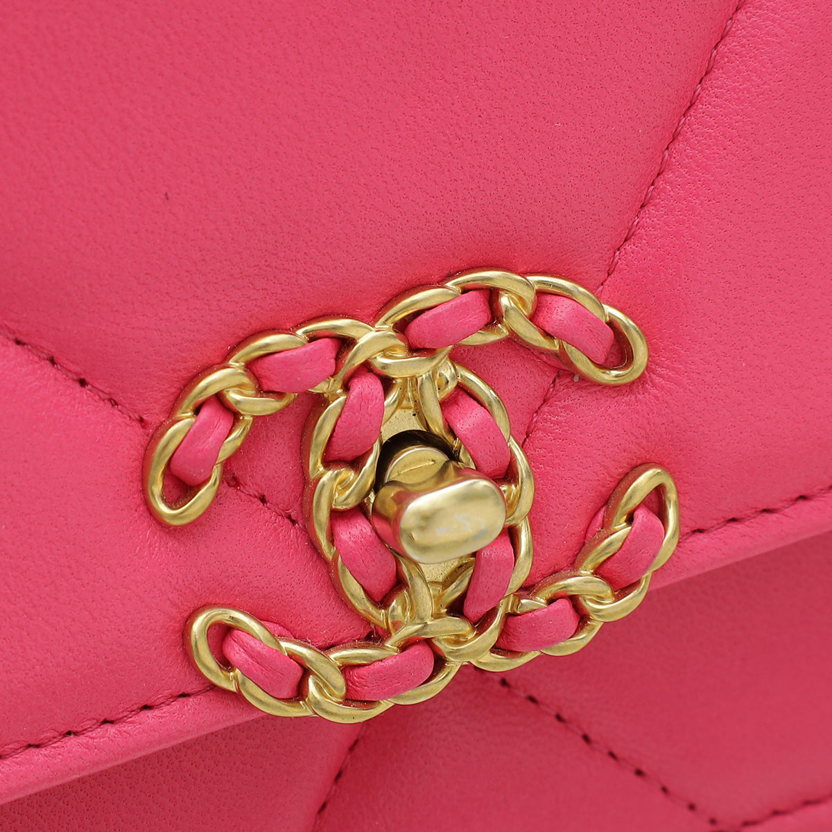 Chanel Hot Pink 19 Wallet on Chain