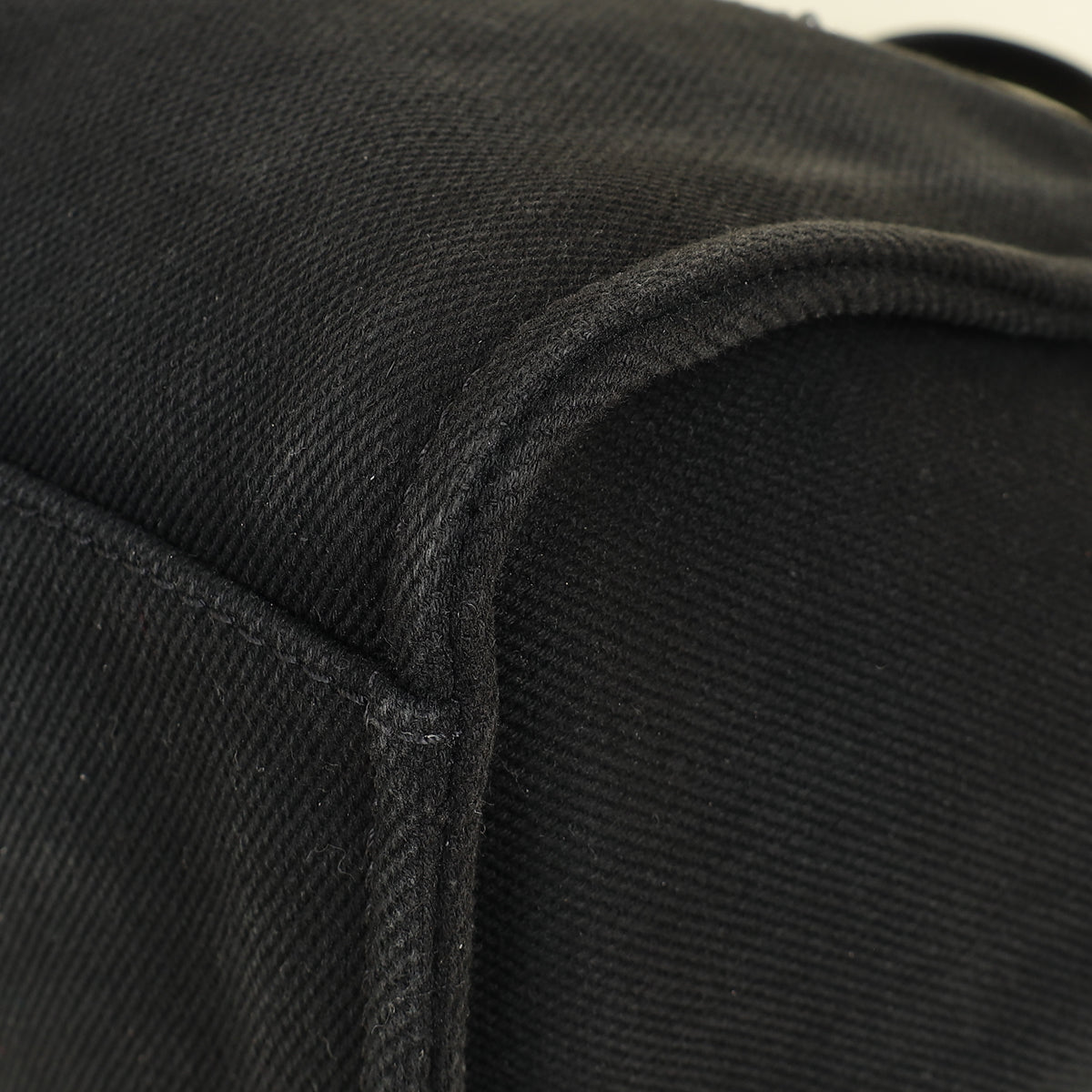 Chanel Black CC Pearl Deauville Mixed Fibers Medium Tote Bag